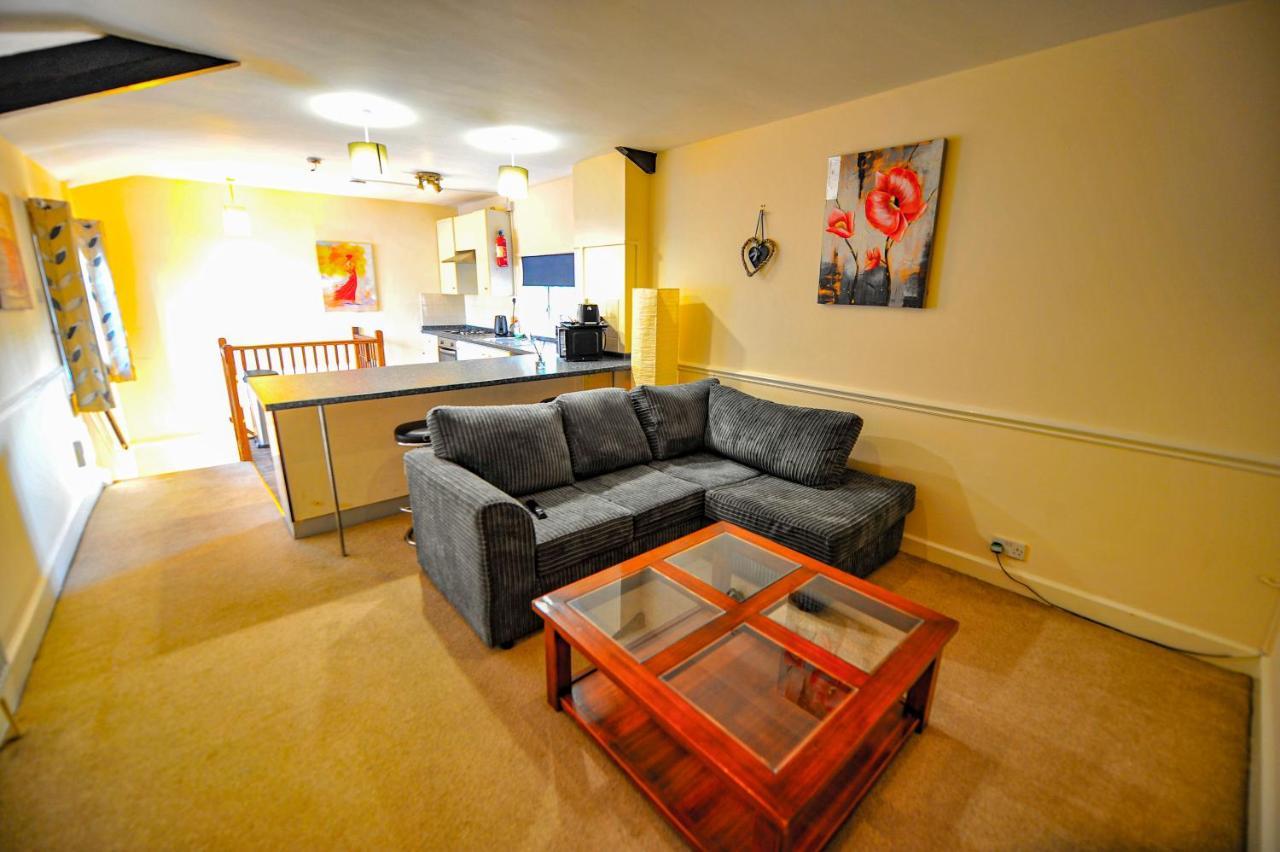 The Coachman Pub, Hartford, Room Only Hartford  المظهر الخارجي الصورة